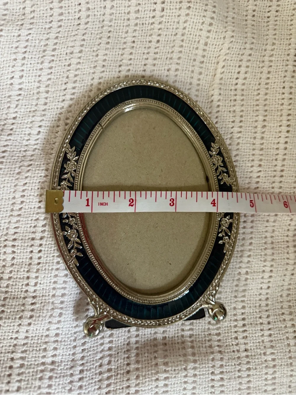 Silver Oval Photo Frame